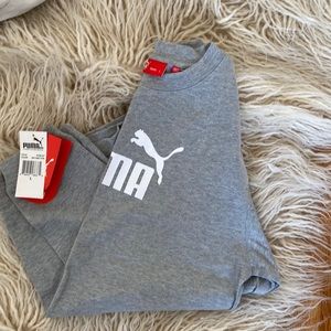 Pumas Long sleeve T-shirt NWT size large